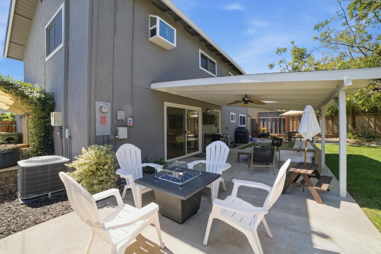 Detail Gallery Image 36 of 38 For 1567 Glencrest Dr, San Jose,  CA 95118 - 4 Beds | 2 Baths