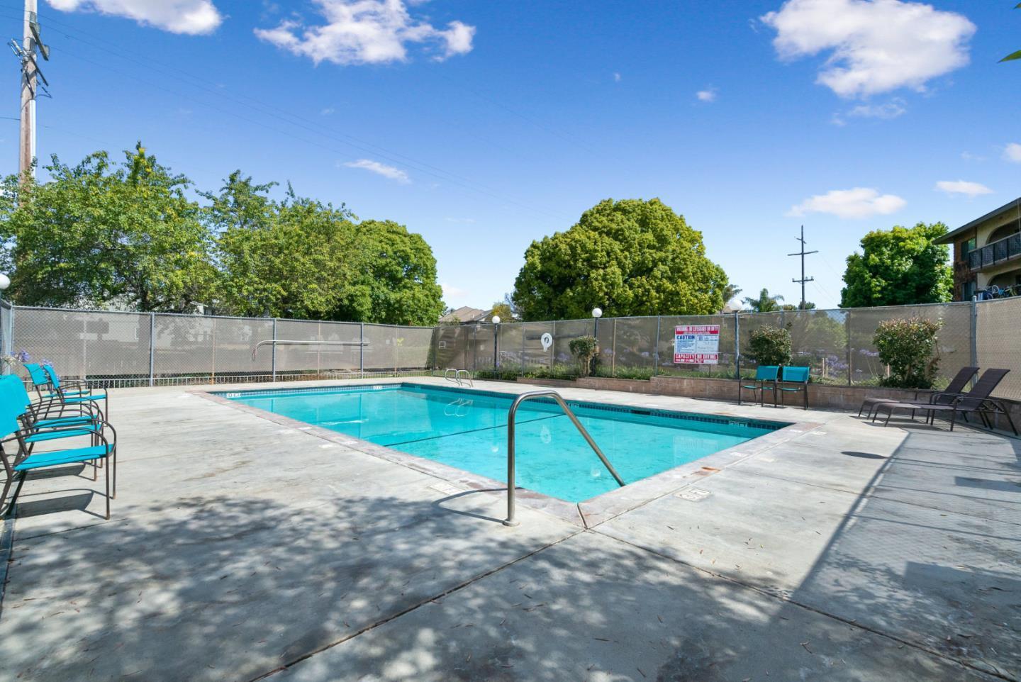 Detail Gallery Image 14 of 17 For 375 Clifford Ave #117,  Watsonville,  CA 95076 - 2 Beds | 1 Baths