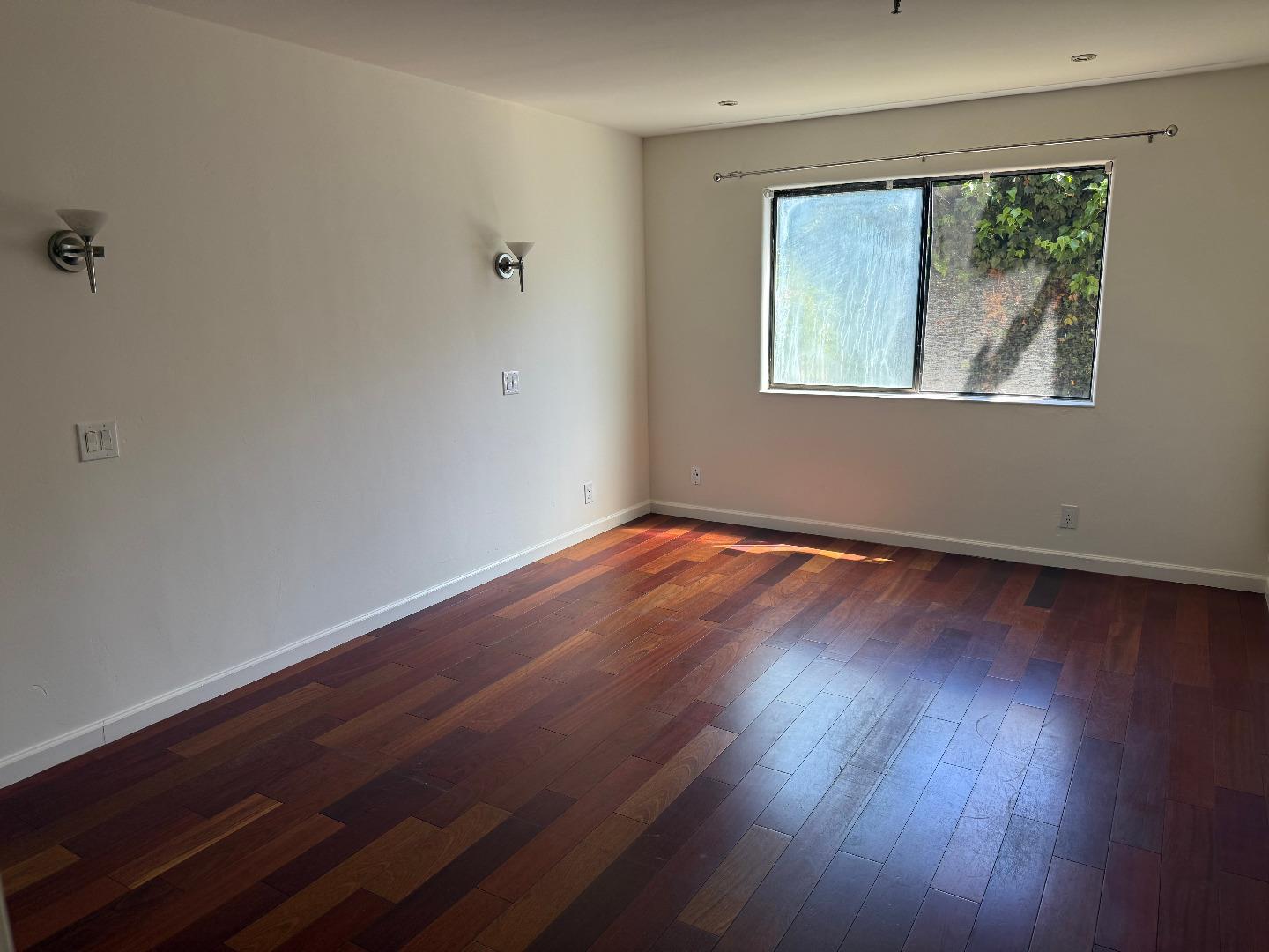 Detail Gallery Image 8 of 17 For 375 Clifford Ave #117,  Watsonville,  CA 95076 - 2 Beds | 1 Baths