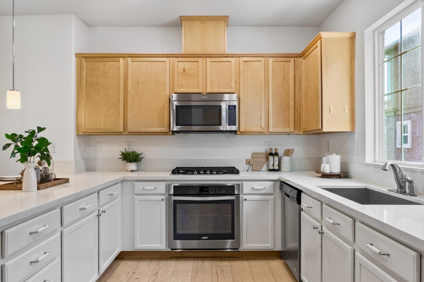 Detail Gallery Image 11 of 34 For 1610 Vendre, San Jose,  CA 95131 - 2 Beds | 2/1 Baths