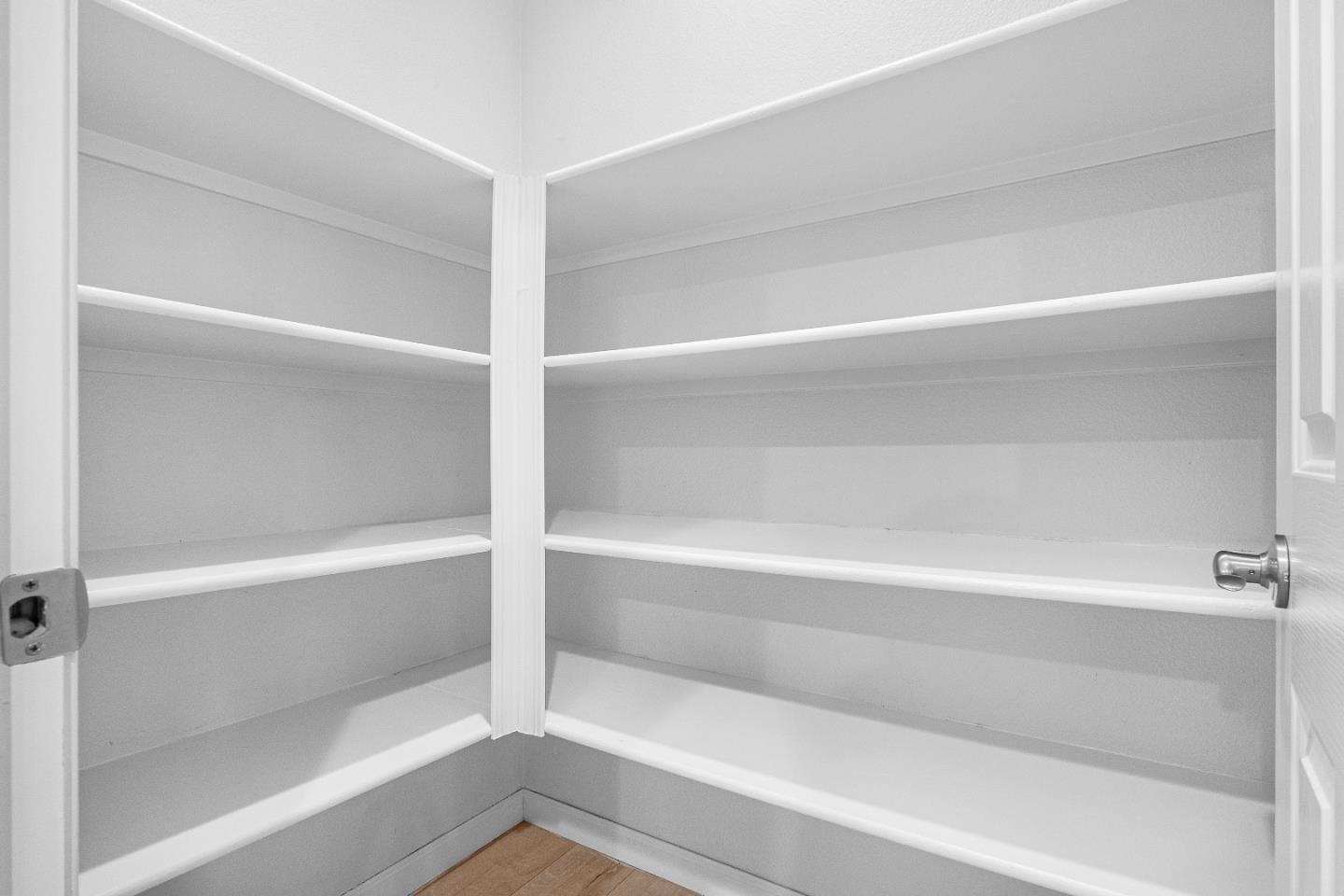 Detail Gallery Image 13 of 34 For 1610 Vendre, San Jose,  CA 95131 - 2 Beds | 2/1 Baths