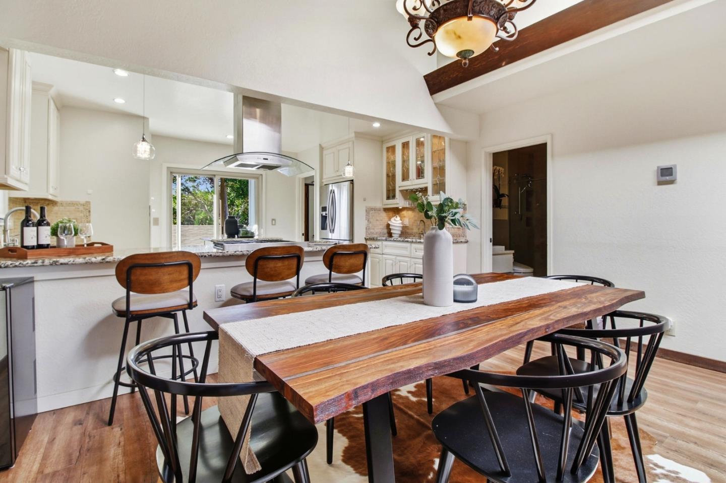 Detail Gallery Image 16 of 39 For 2044 Monroe Ave, Belmont,  CA 94002 - 4 Beds | 2 Baths