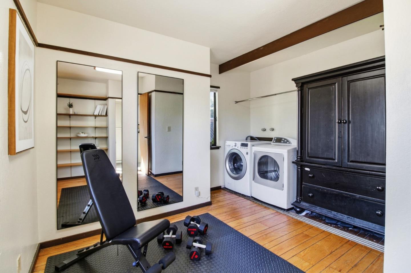 Detail Gallery Image 20 of 39 For 2044 Monroe Ave, Belmont,  CA 94002 - 4 Beds | 2 Baths