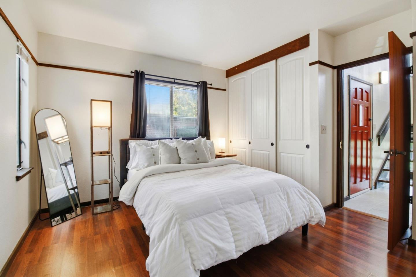 Detail Gallery Image 26 of 39 For 2044 Monroe Ave, Belmont,  CA 94002 - 4 Beds | 2 Baths