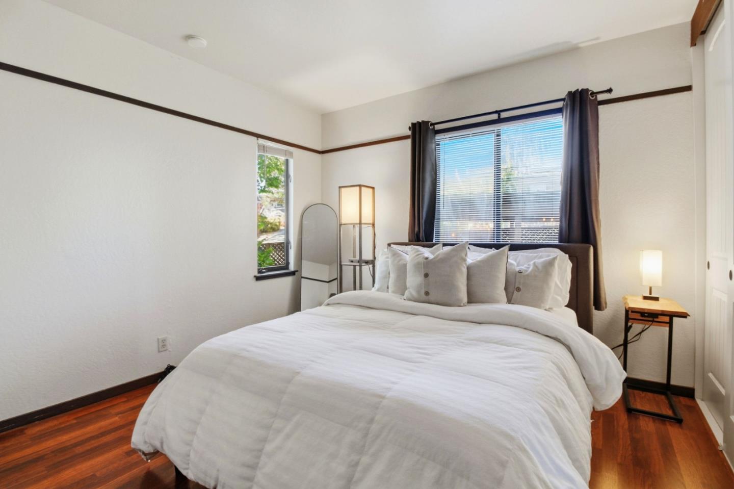 Detail Gallery Image 27 of 39 For 2044 Monroe Ave, Belmont,  CA 94002 - 4 Beds | 2 Baths