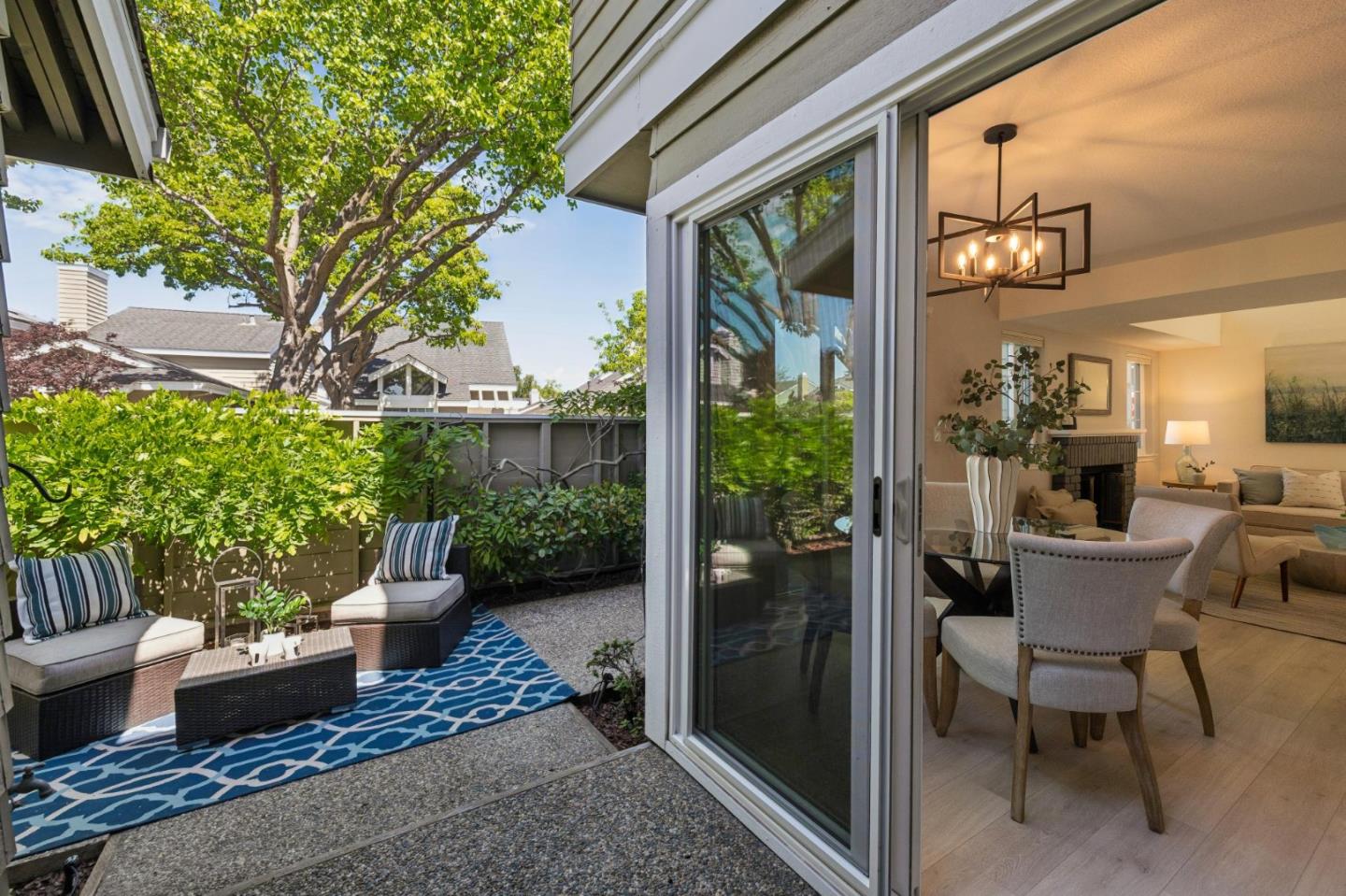 Detail Gallery Image 16 of 43 For 869 Newport Cir, Redwood City,  CA 94065 - 2 Beds | 2/1 Baths