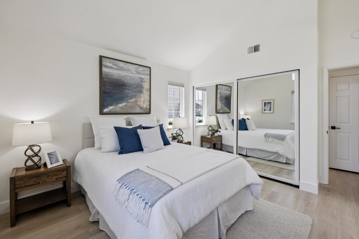 Detail Gallery Image 18 of 43 For 869 Newport Cir, Redwood City,  CA 94065 - 2 Beds | 2/1 Baths