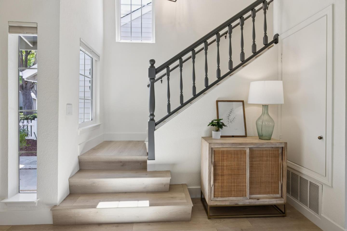 Detail Gallery Image 21 of 43 For 869 Newport Cir, Redwood City,  CA 94065 - 2 Beds | 2/1 Baths