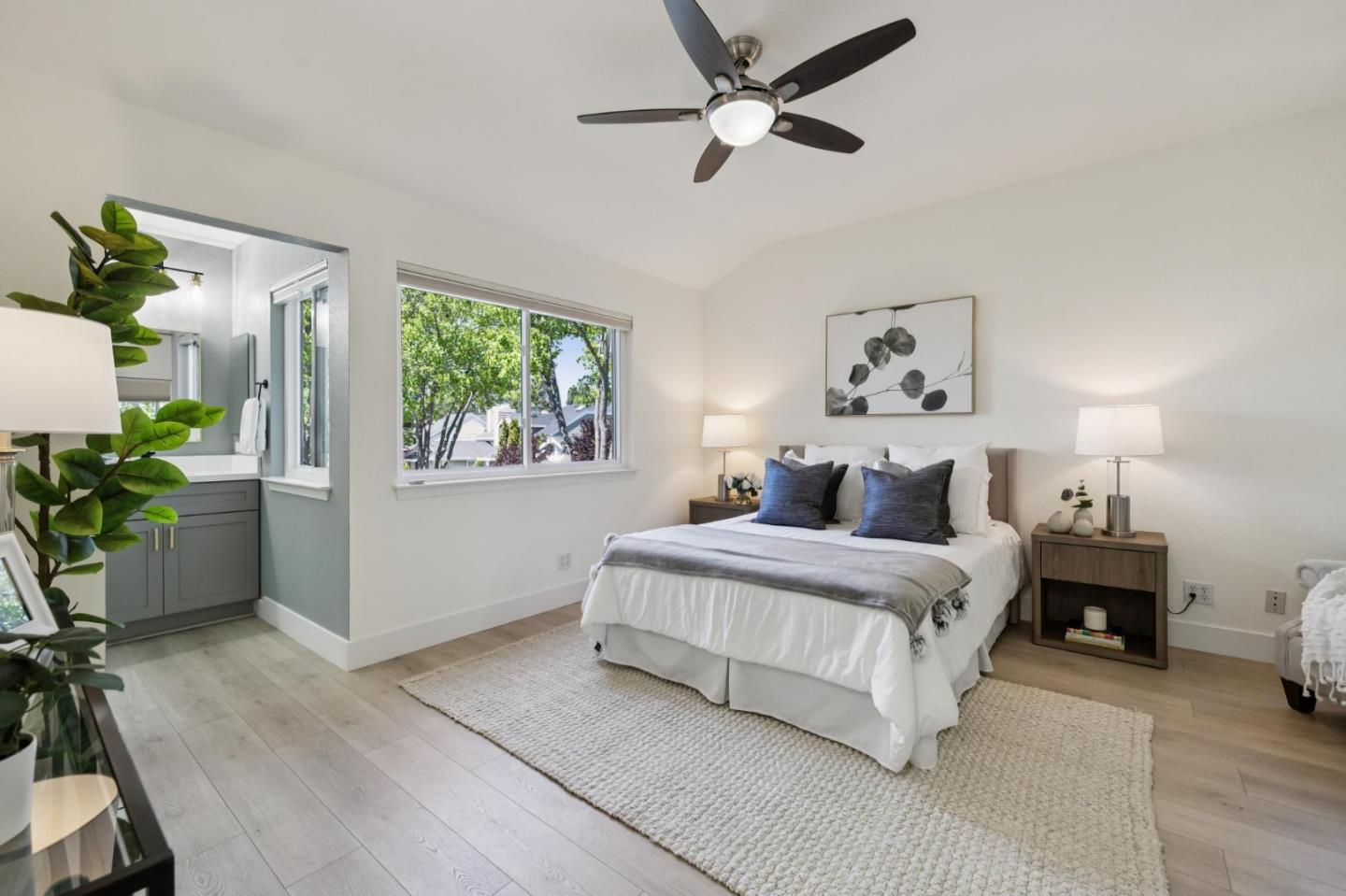 Detail Gallery Image 22 of 43 For 869 Newport Cir, Redwood City,  CA 94065 - 2 Beds | 2/1 Baths