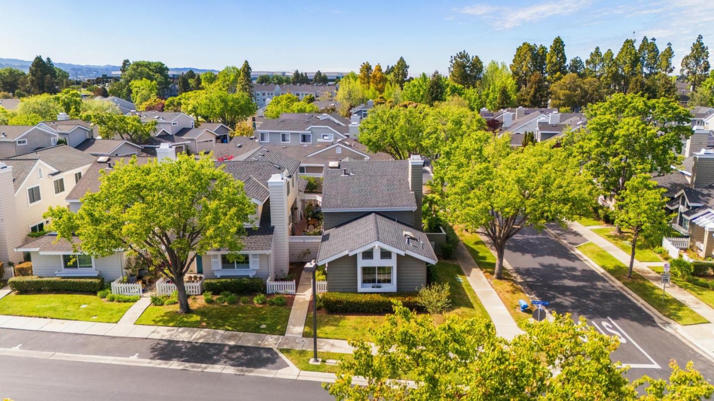 Detail Gallery Image 34 of 43 For 869 Newport Cir, Redwood City,  CA 94065 - 2 Beds | 2/1 Baths