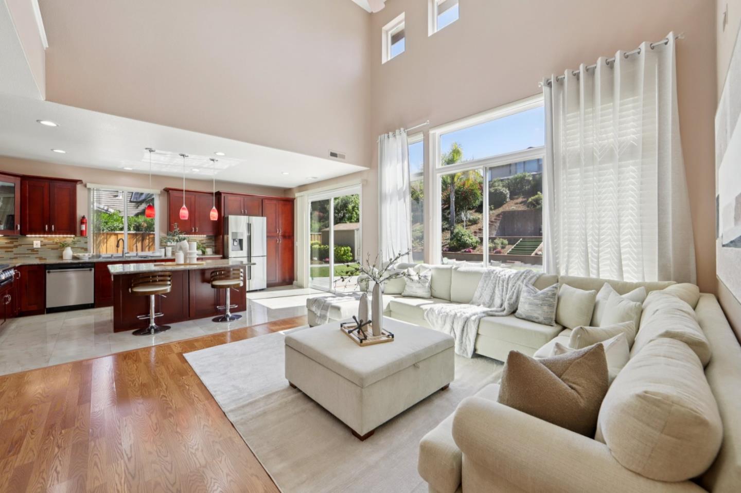 Detail Gallery Image 10 of 86 For 2696 Sequoia Creek Dr, San Jose,  CA 95121 - 5 Beds | 3 Baths