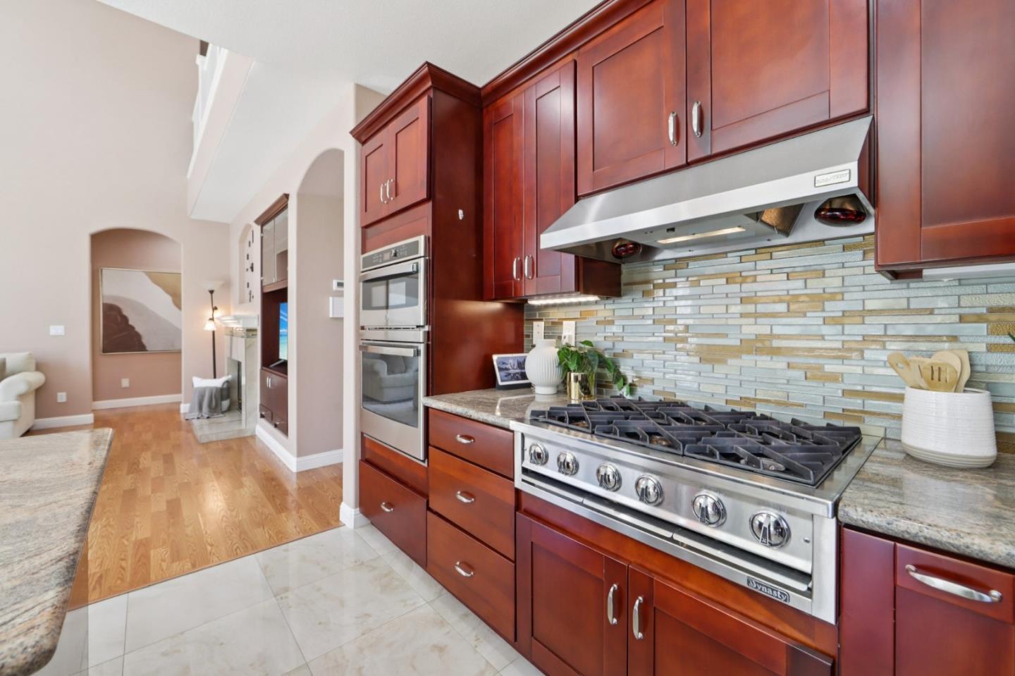 Detail Gallery Image 18 of 86 For 2696 Sequoia Creek Dr, San Jose,  CA 95121 - 5 Beds | 3 Baths