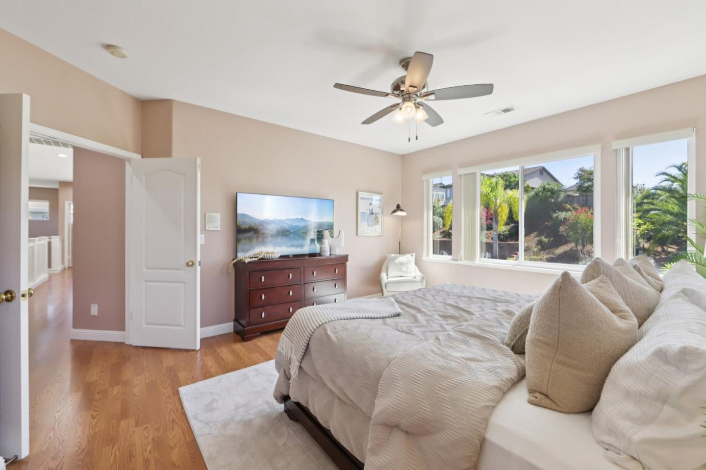 Detail Gallery Image 21 of 86 For 2696 Sequoia Creek Dr, San Jose,  CA 95121 - 5 Beds | 3 Baths