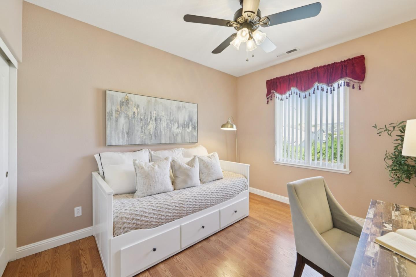 Detail Gallery Image 35 of 86 For 2696 Sequoia Creek Dr, San Jose,  CA 95121 - 5 Beds | 3 Baths