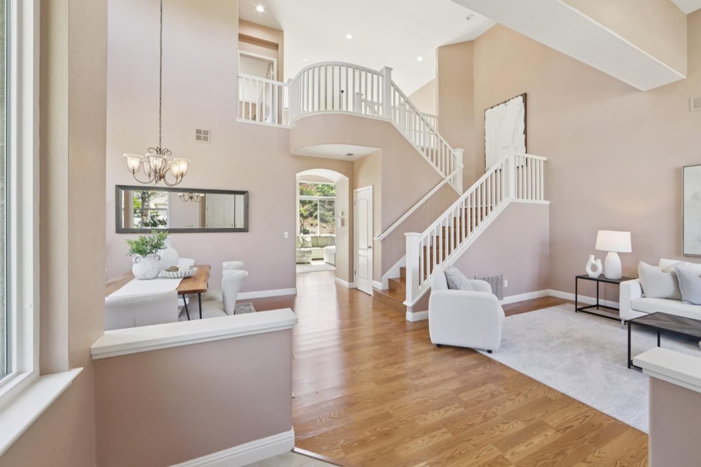 Detail Gallery Image 5 of 86 For 2696 Sequoia Creek Dr, San Jose,  CA 95121 - 5 Beds | 3 Baths