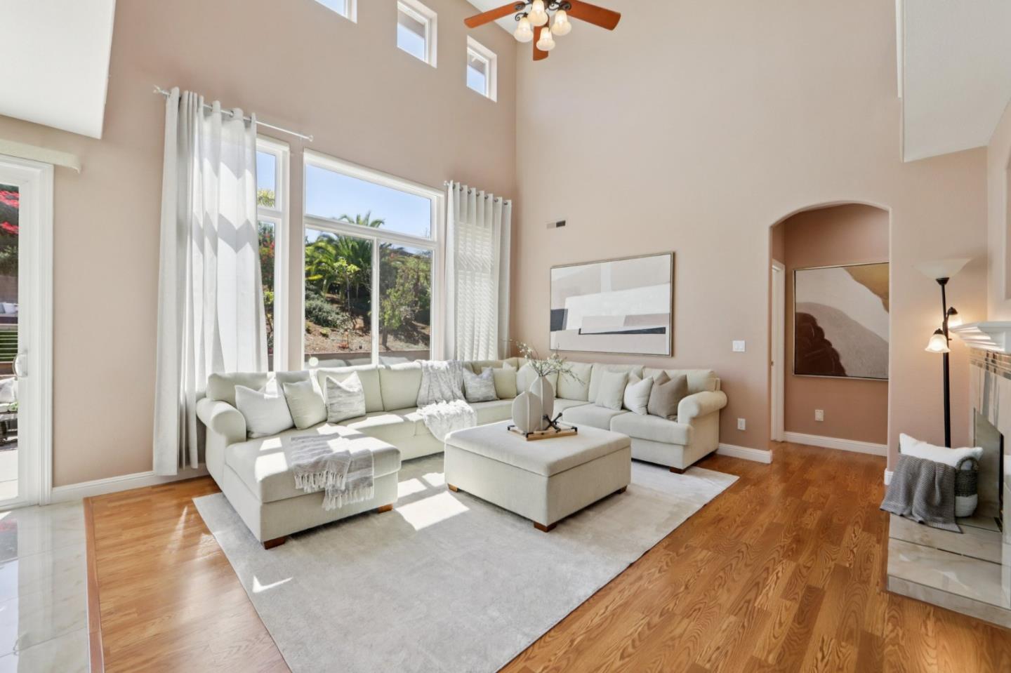 Detail Gallery Image 7 of 86 For 2696 Sequoia Creek Dr, San Jose,  CA 95121 - 5 Beds | 3 Baths