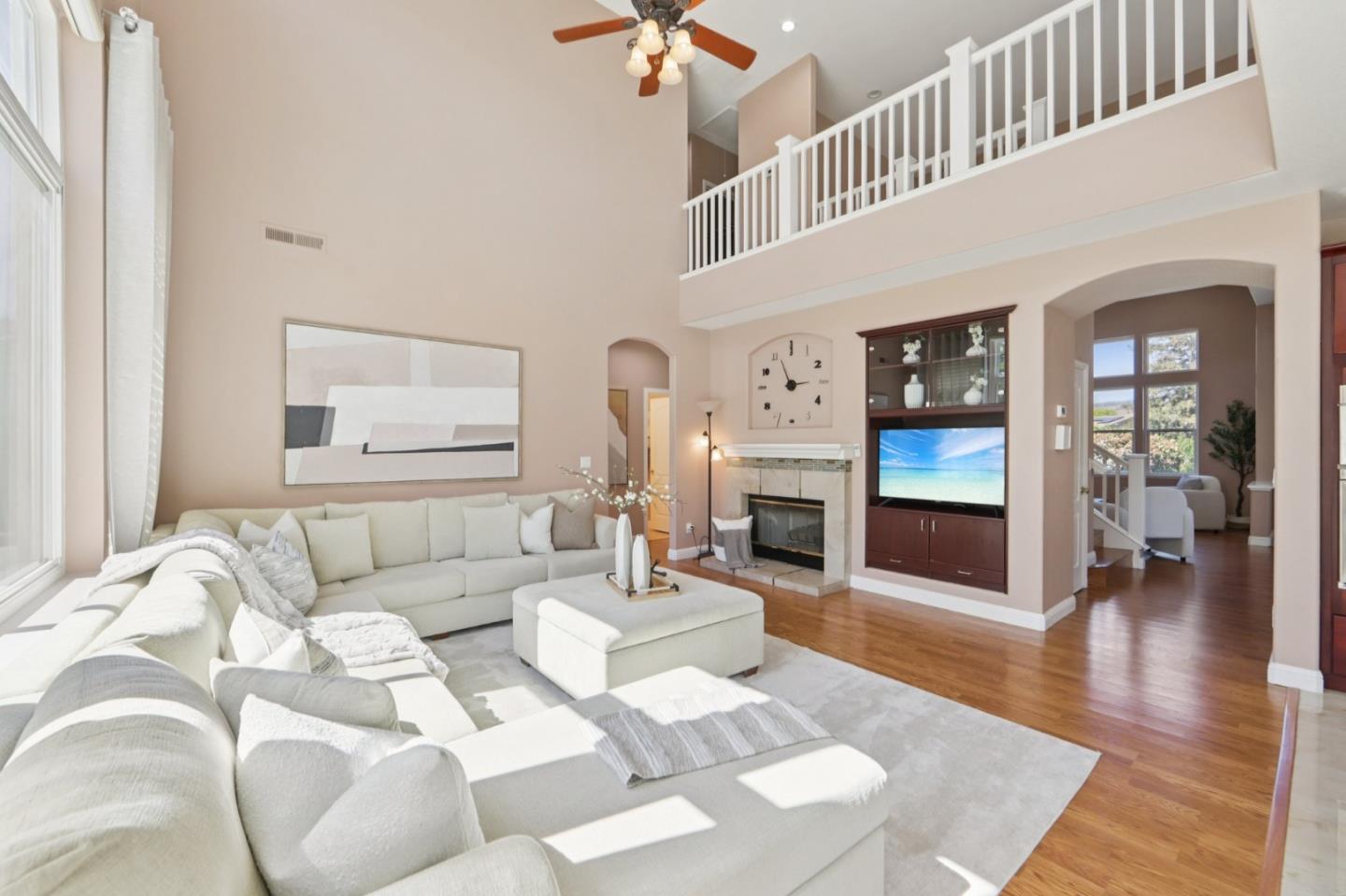 Detail Gallery Image 8 of 86 For 2696 Sequoia Creek Dr, San Jose,  CA 95121 - 5 Beds | 3 Baths