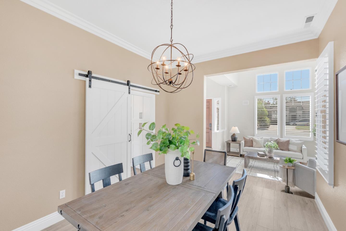 Detail Gallery Image 10 of 67 For 18440 Carmelo Ct, Morgan Hill,  CA 95037 - 5 Beds | 3 Baths