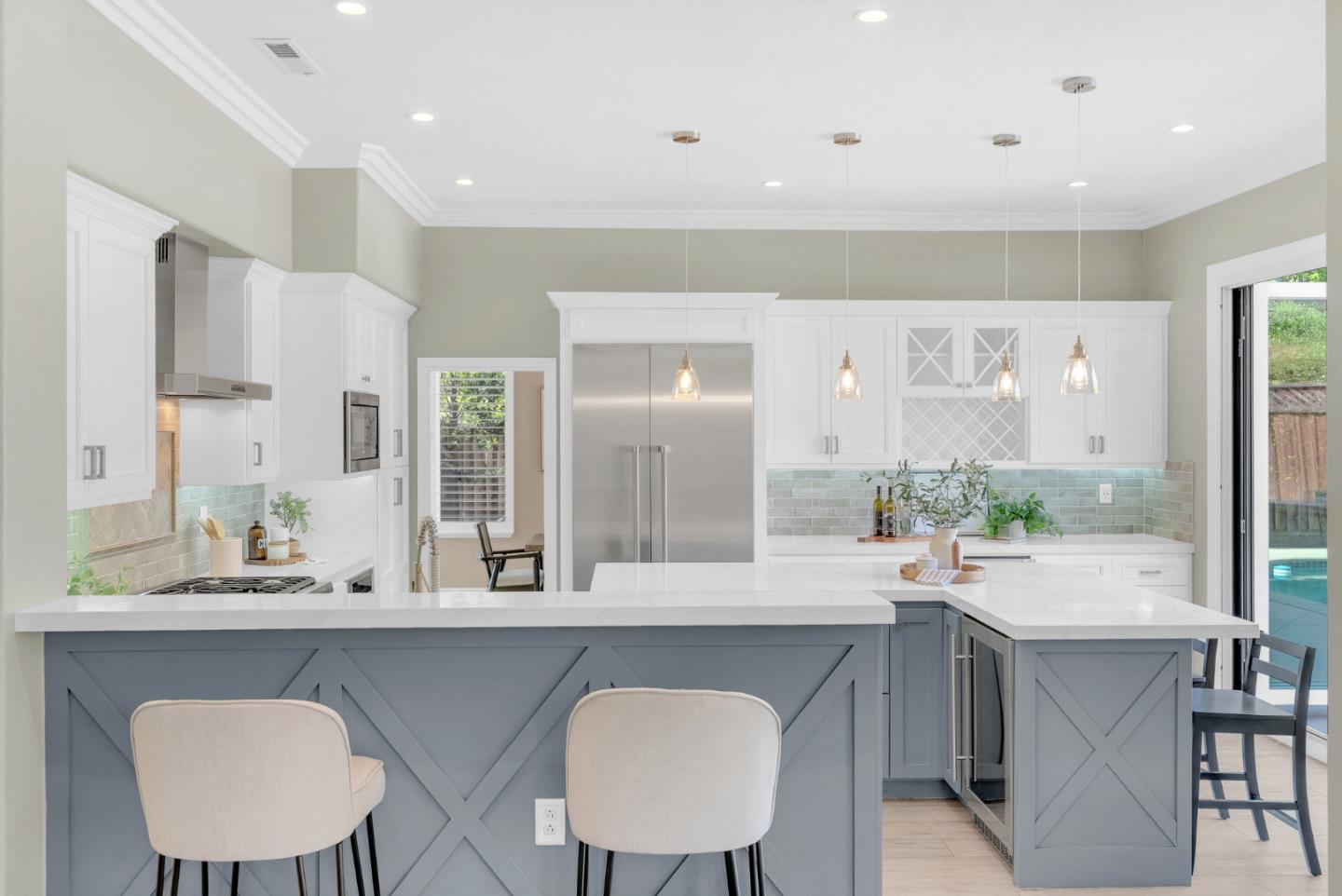 Detail Gallery Image 13 of 67 For 18440 Carmelo Ct, Morgan Hill,  CA 95037 - 5 Beds | 3 Baths