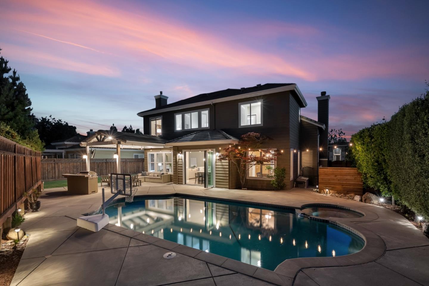 Detail Gallery Image 2 of 67 For 18440 Carmelo Ct, Morgan Hill,  CA 95037 - 5 Beds | 3 Baths