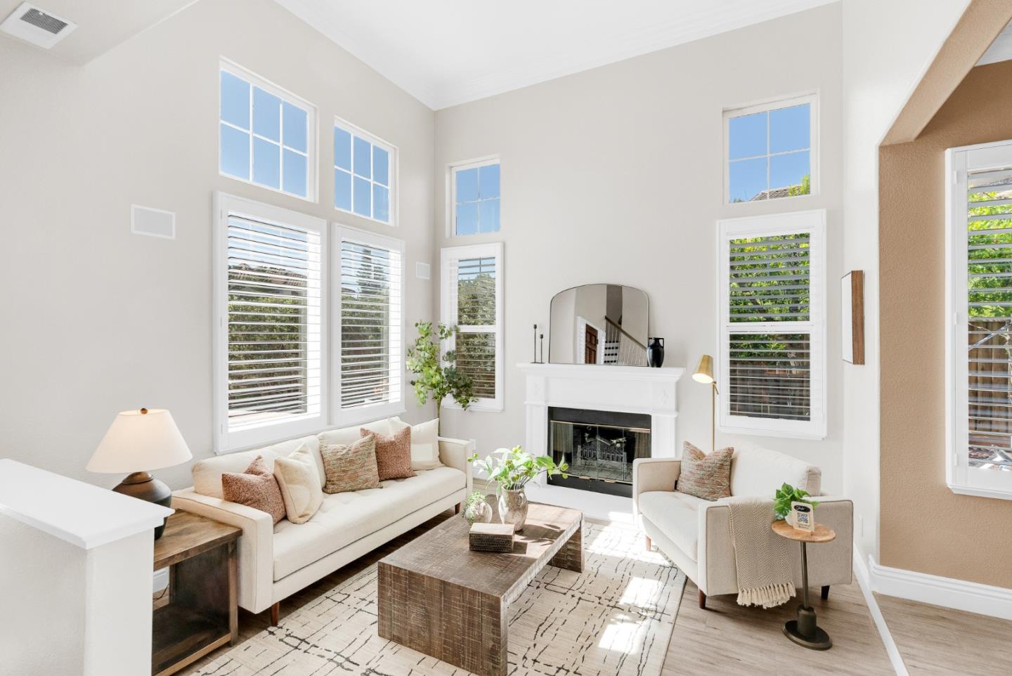 Detail Gallery Image 6 of 67 For 18440 Carmelo Ct, Morgan Hill,  CA 95037 - 5 Beds | 3 Baths