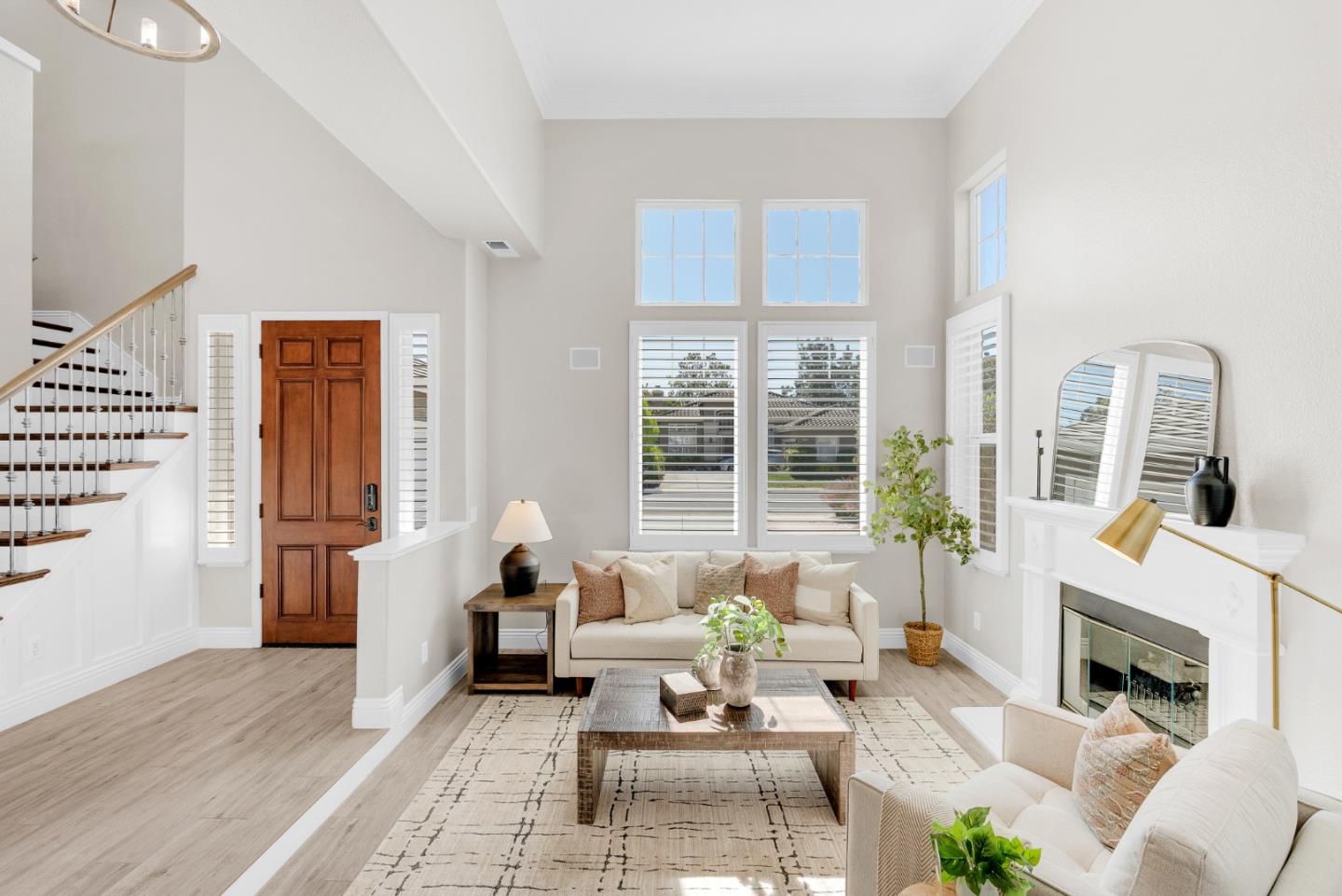 Detail Gallery Image 7 of 67 For 18440 Carmelo Ct, Morgan Hill,  CA 95037 - 5 Beds | 3 Baths