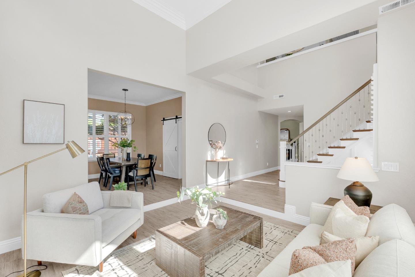 Detail Gallery Image 8 of 67 For 18440 Carmelo Ct, Morgan Hill,  CA 95037 - 5 Beds | 3 Baths