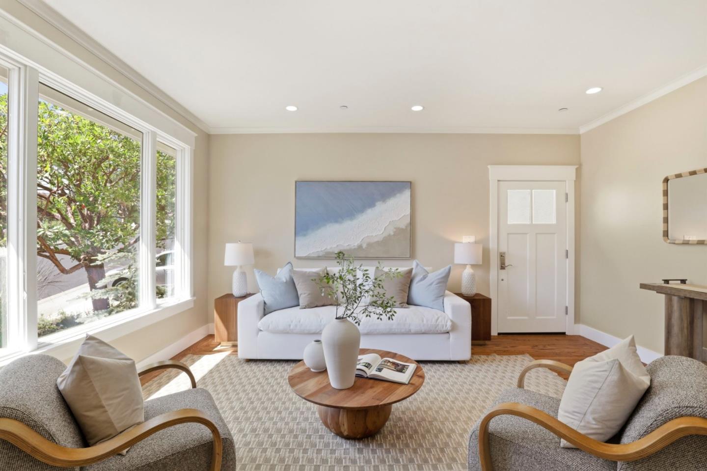 Detail Gallery Image 8 of 37 For 1242 Aspen Dr, Pacifica,  CA 94044 - 3 Beds | 3 Baths