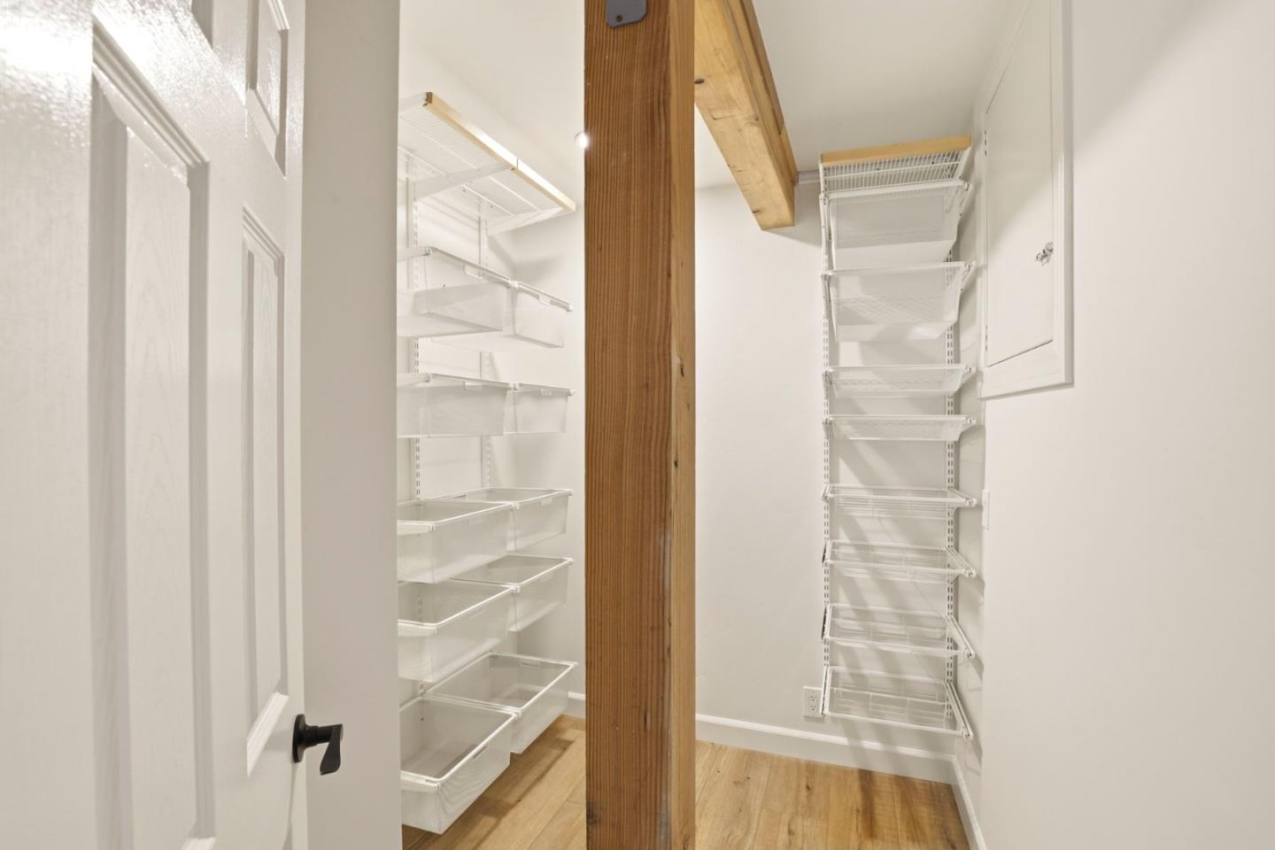 Detail Gallery Image 19 of 36 For 3514 Oak Knoll Dr, –,  CA 94062 - 3 Beds | 2 Baths