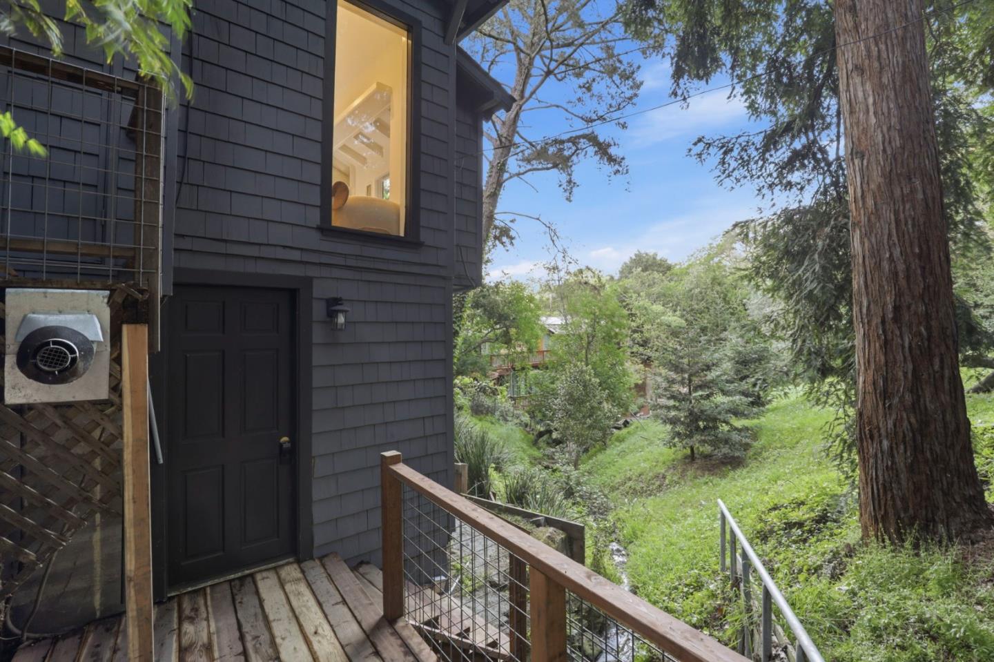 Detail Gallery Image 30 of 36 For 3514 Oak Knoll Dr, –,  CA 94062 - 3 Beds | 2 Baths