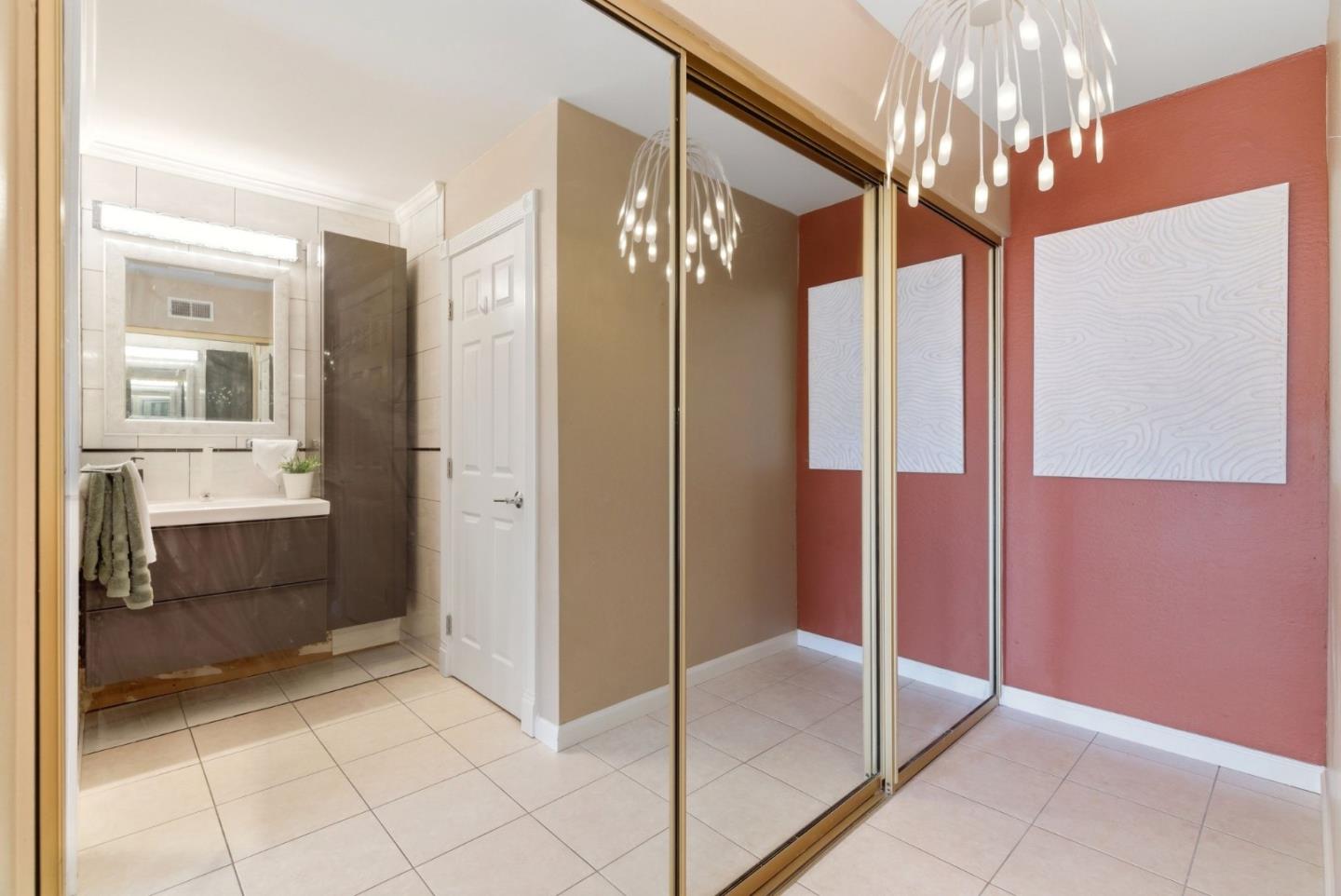 Detail Gallery Image 14 of 30 For 651 Port Dr #208,  San Mateo,  CA 94404 - 3 Beds | 2 Baths