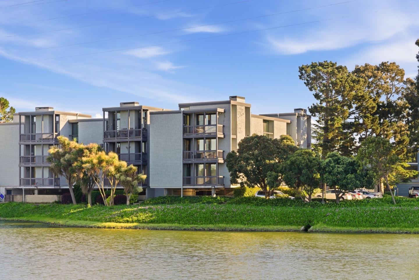 Detail Gallery Image 23 of 30 For 651 Port Dr #208,  San Mateo,  CA 94404 - 3 Beds | 2 Baths