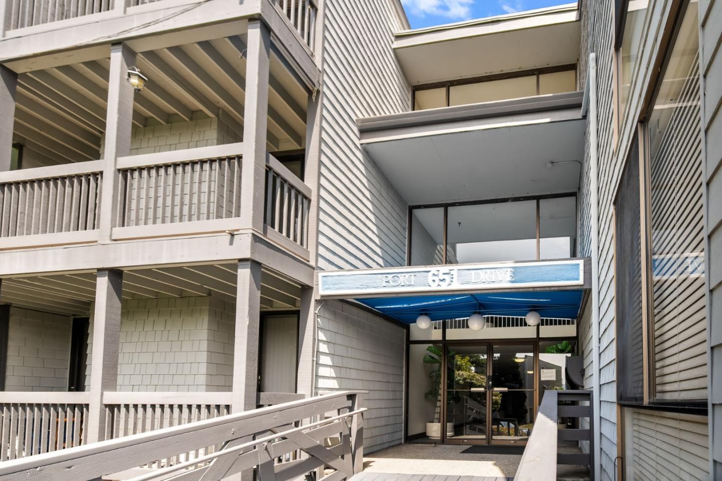 Detail Gallery Image 30 of 30 For 651 Port Dr #208,  San Mateo,  CA 94404 - 3 Beds | 2 Baths