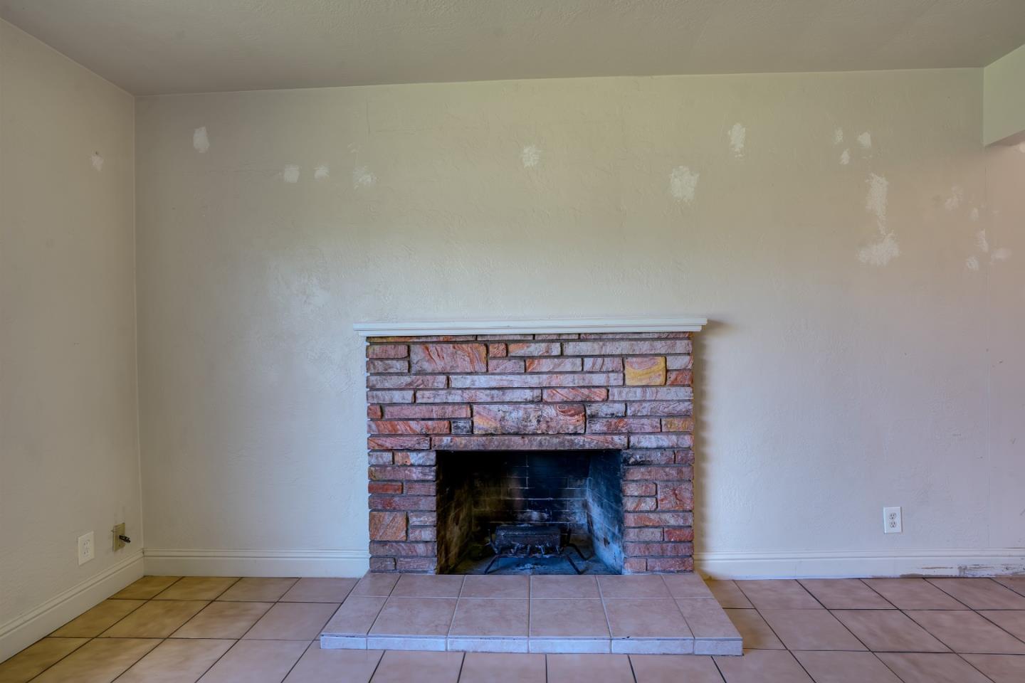 Detail Gallery Image 11 of 41 For 127 W Loretta Ave, Stockton,  CA 95207 - 3 Beds | 2 Baths
