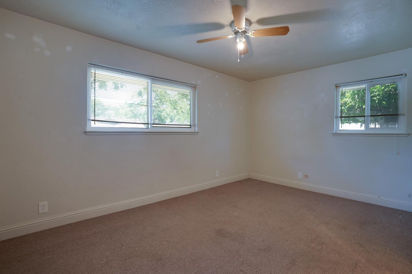 Detail Gallery Image 21 of 41 For 127 W Loretta Ave, Stockton,  CA 95207 - 3 Beds | 2 Baths