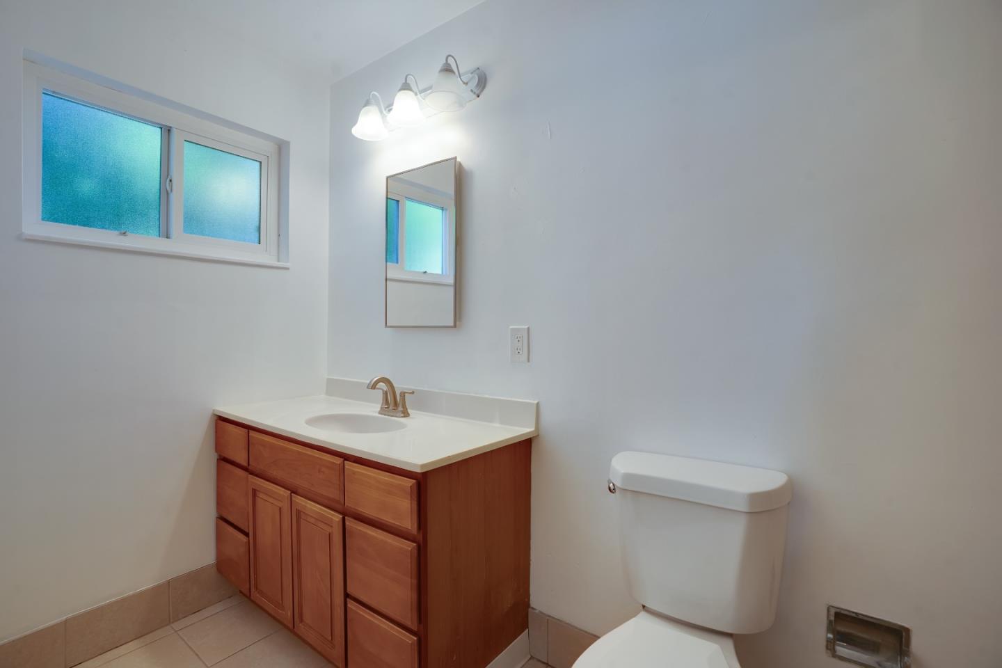 Detail Gallery Image 23 of 41 For 127 W Loretta Ave, Stockton,  CA 95207 - 3 Beds | 2 Baths