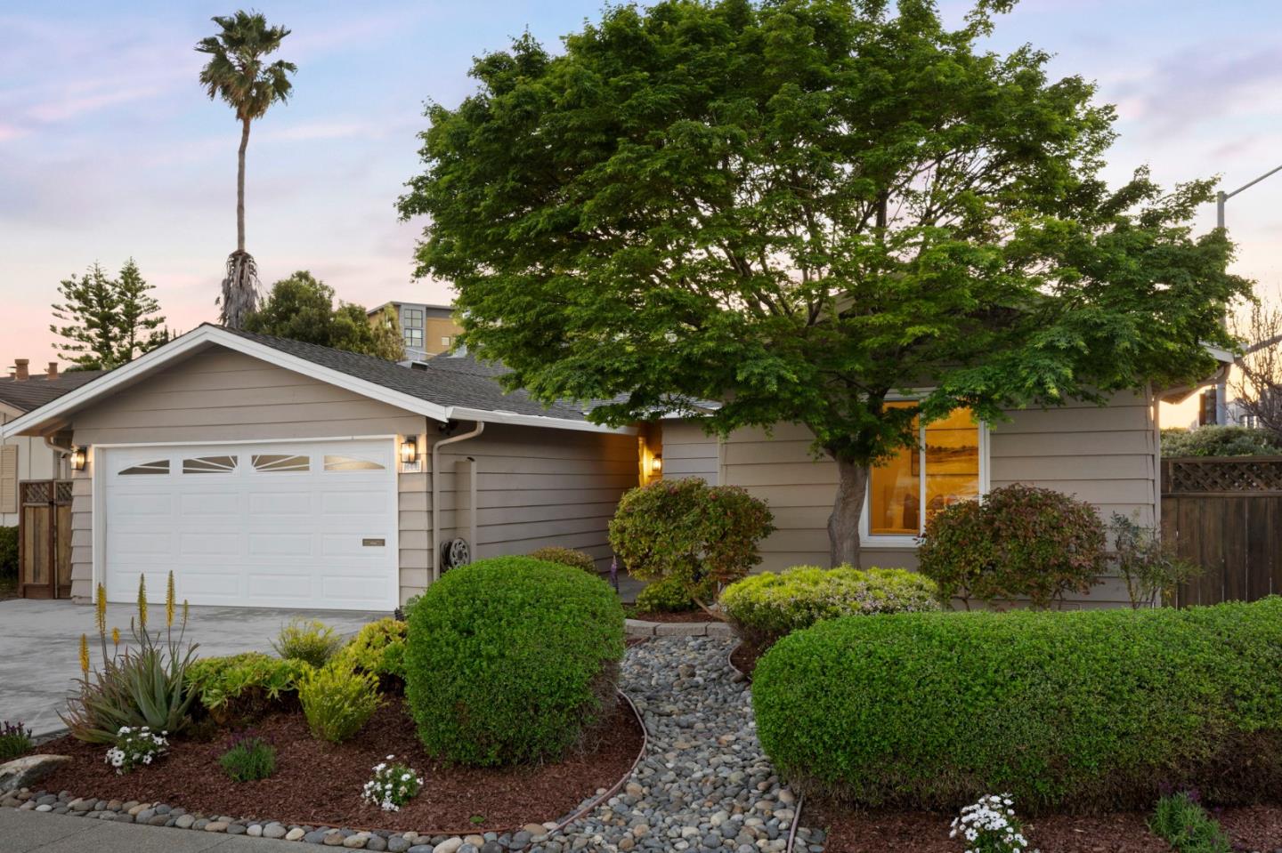 Detail Gallery Image 2 of 78 For 600 Comet Dr, Foster City,  CA 94404 - 4 Beds | 2 Baths