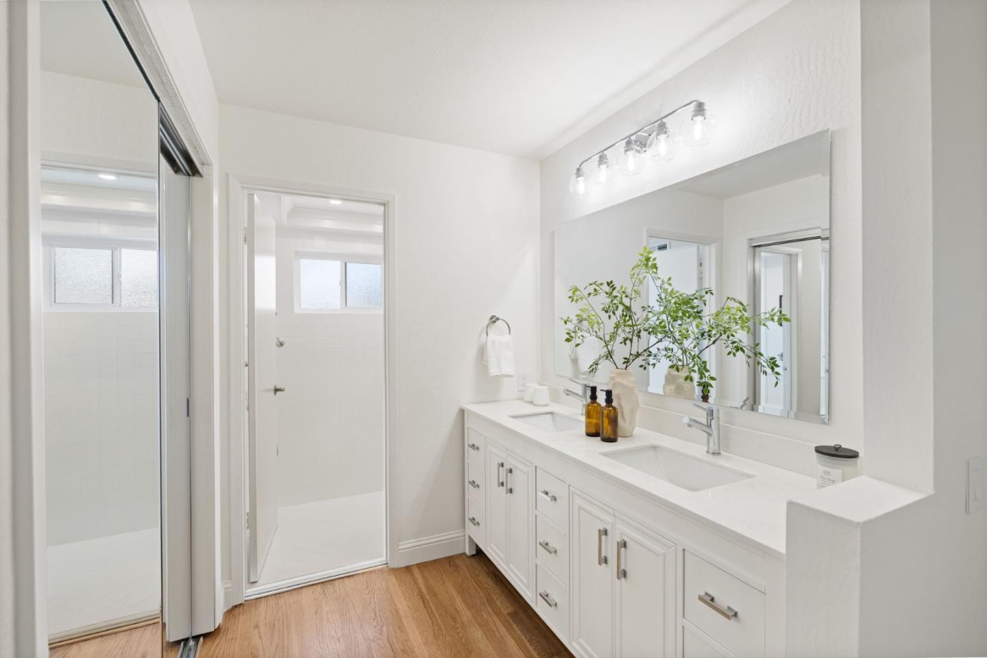 Detail Gallery Image 33 of 78 For 600 Comet Dr, Foster City,  CA 94404 - 4 Beds | 2 Baths