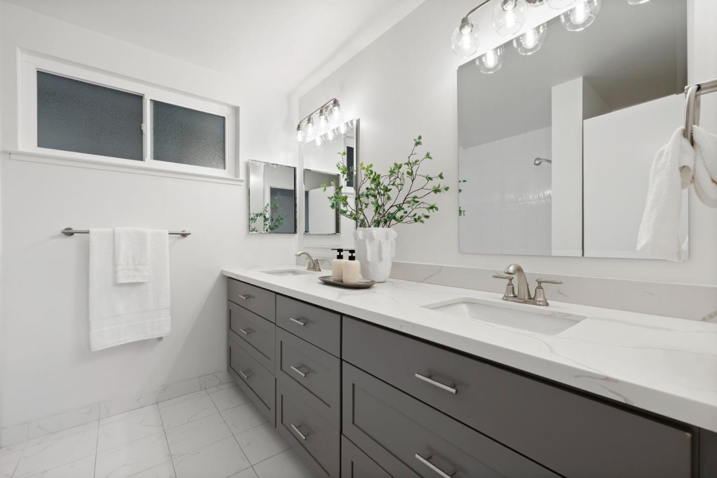 Detail Gallery Image 39 of 78 For 600 Comet Dr, Foster City,  CA 94404 - 4 Beds | 2 Baths