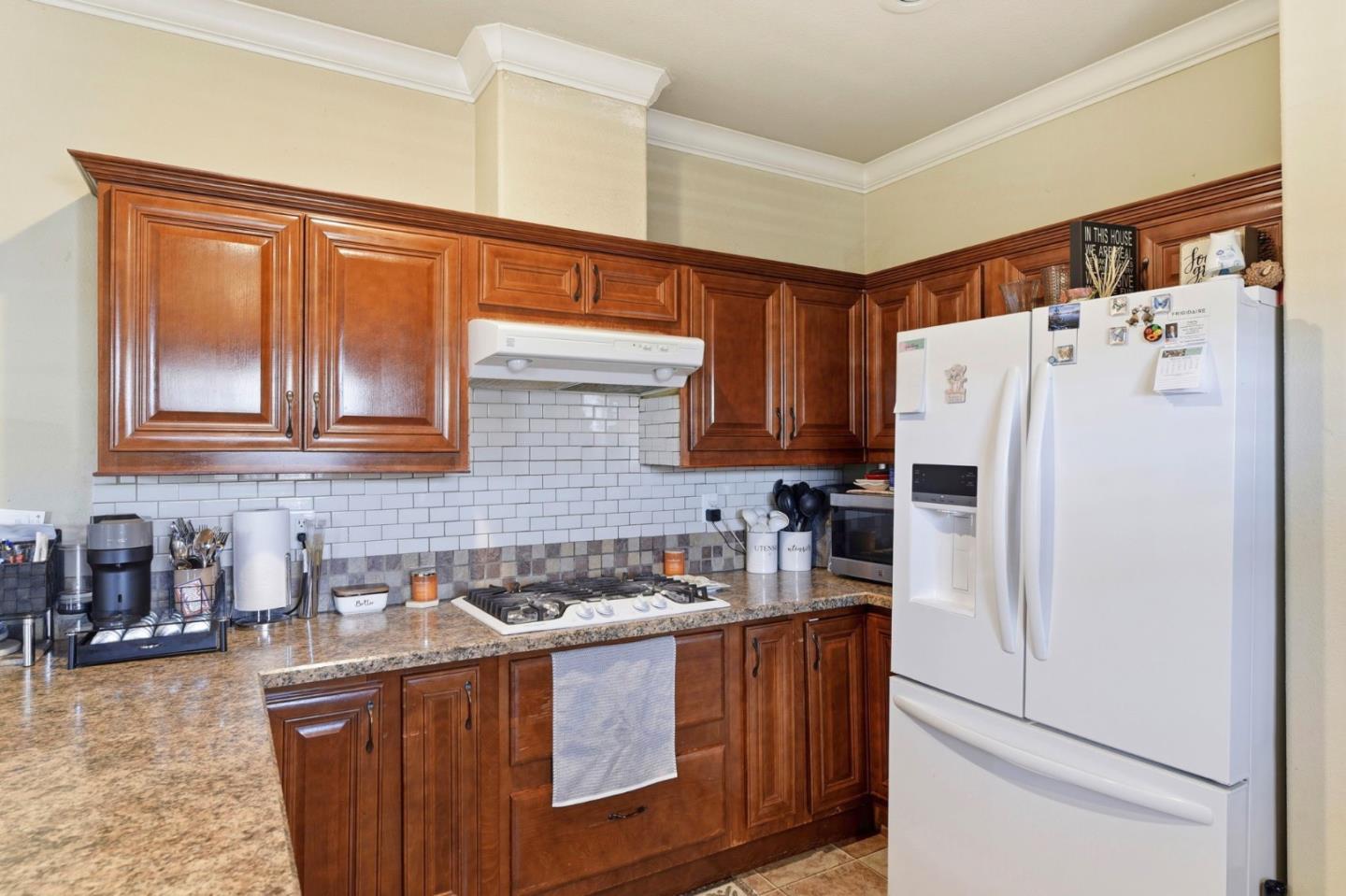 Detail Gallery Image 12 of 34 For 267 Chateau La Salle Dr #267,  San Jose,  CA 95111 - 4 Beds | 2 Baths