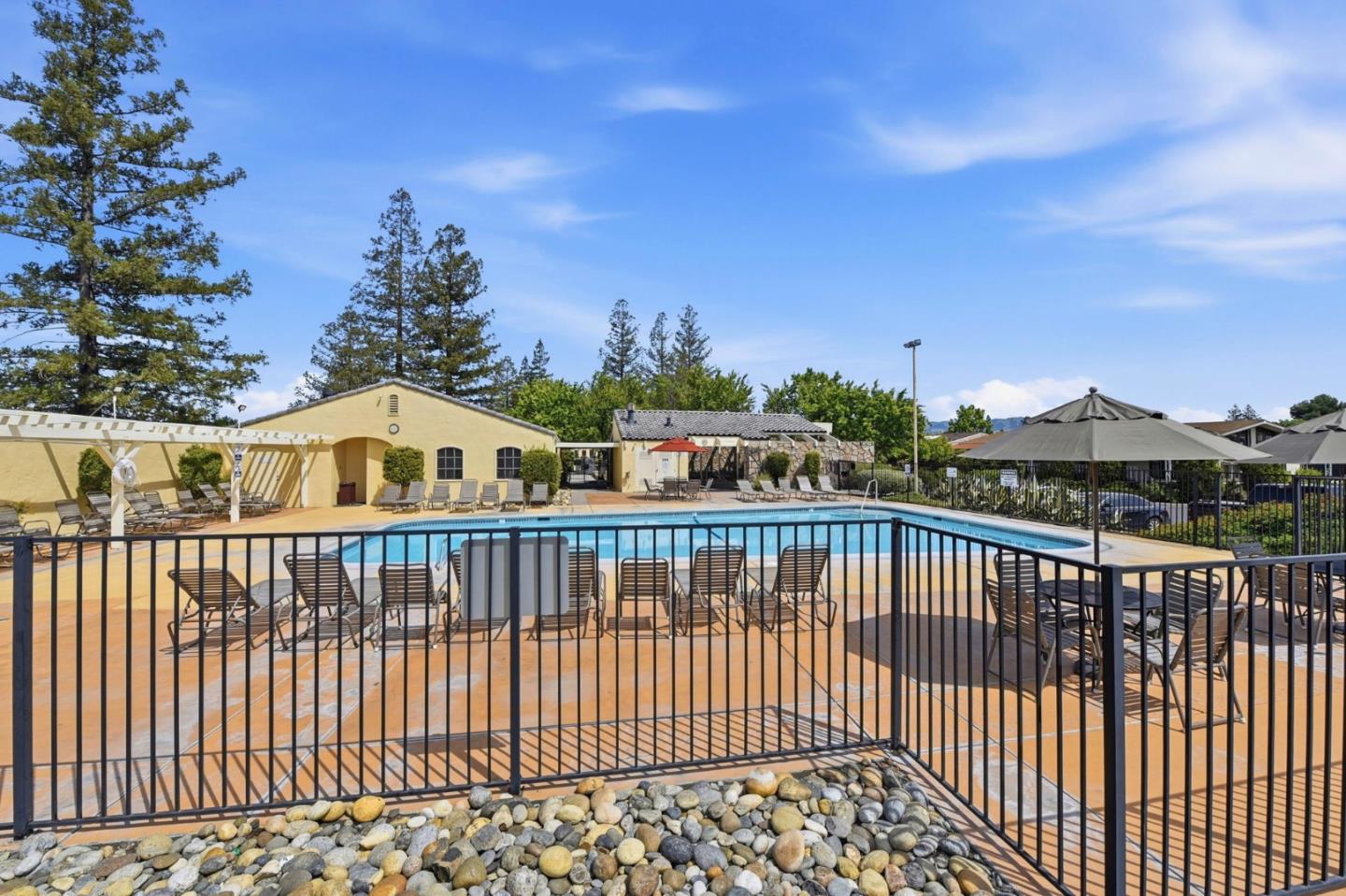 Detail Gallery Image 34 of 34 For 267 Chateau La Salle Dr #267,  San Jose,  CA 95111 - 4 Beds | 2 Baths