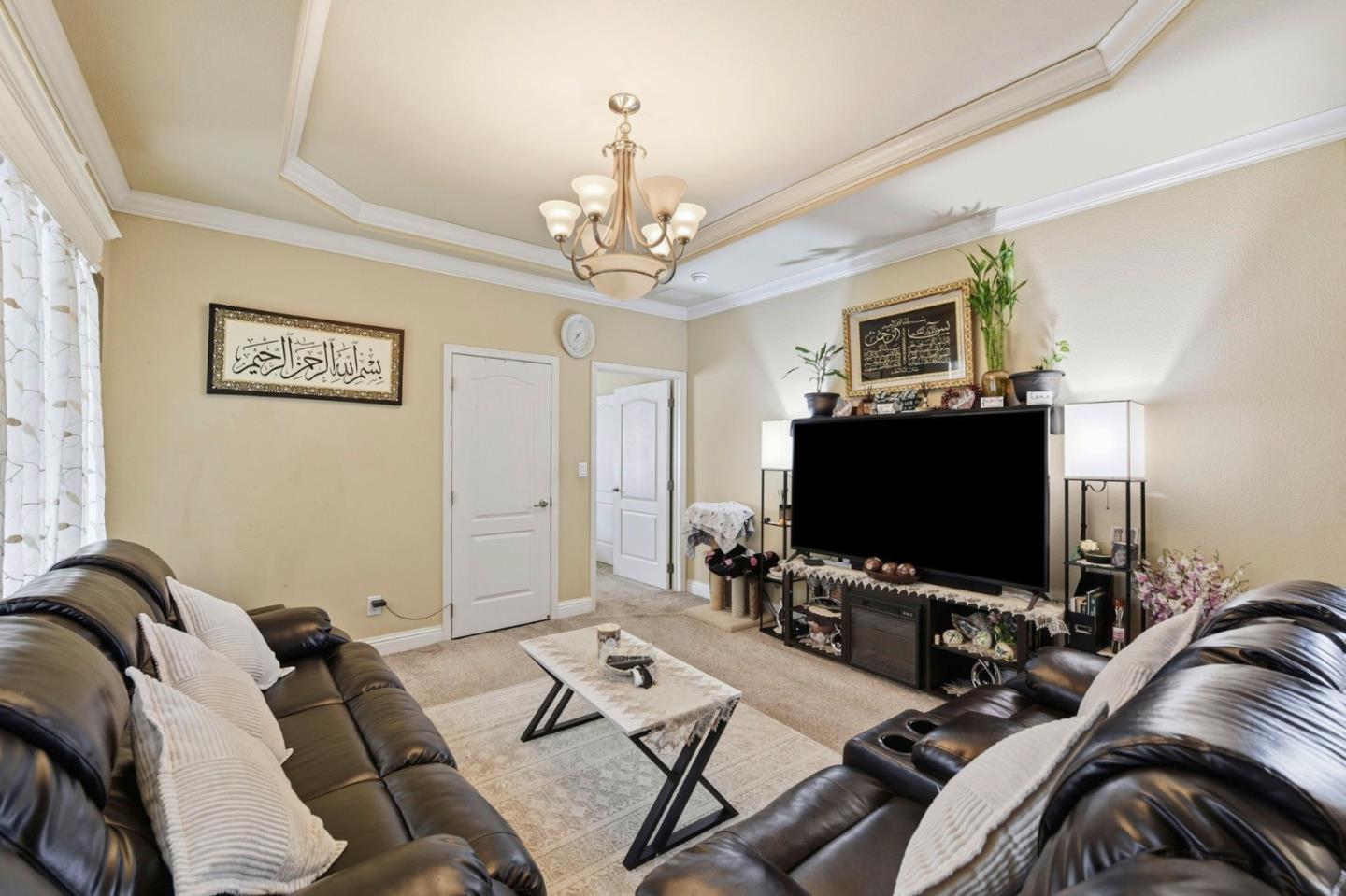 Detail Gallery Image 7 of 34 For 267 Chateau La Salle Dr #267,  San Jose,  CA 95111 - 4 Beds | 2 Baths