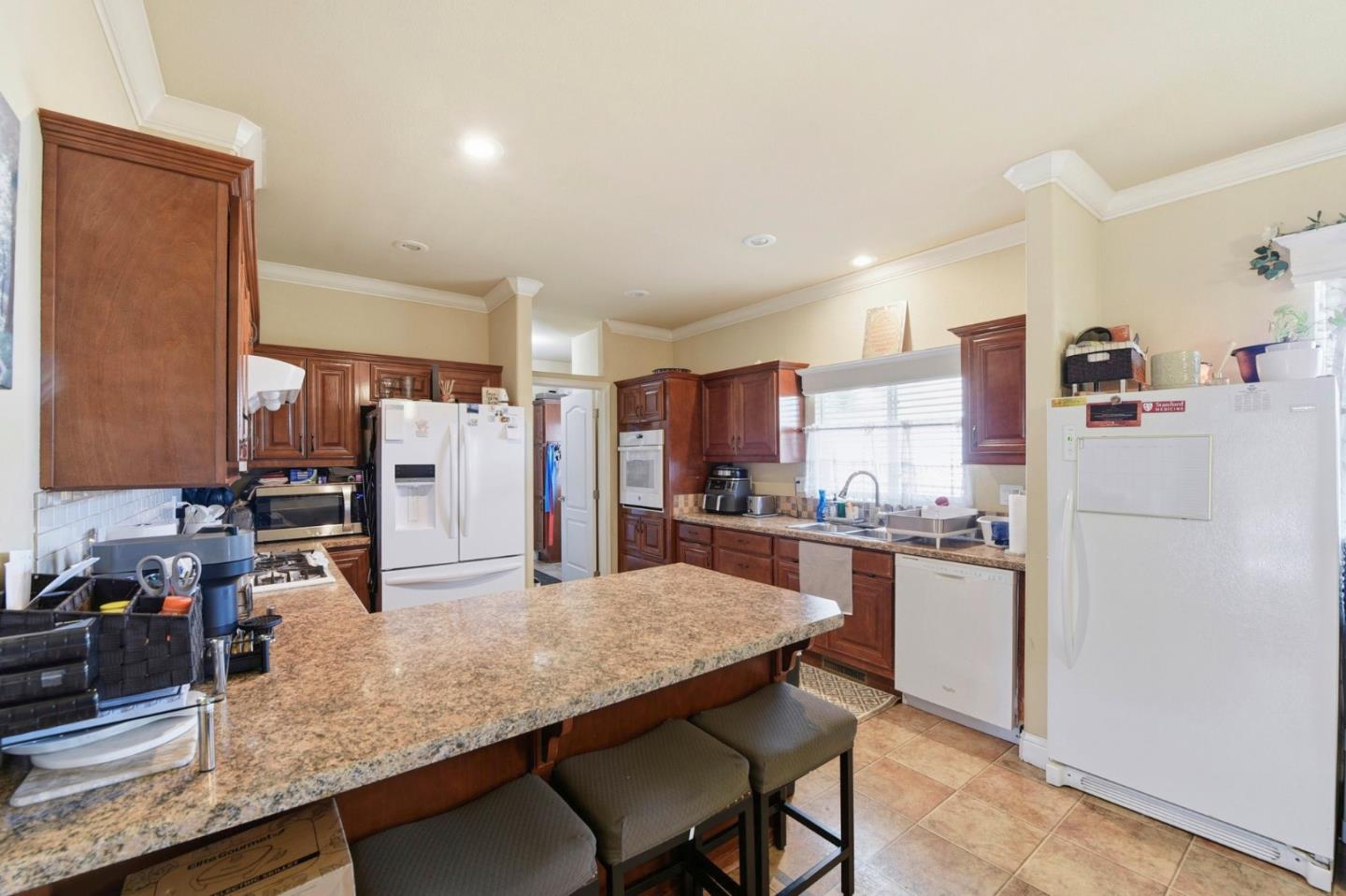 Detail Gallery Image 8 of 34 For 267 Chateau La Salle Dr #267,  San Jose,  CA 95111 - 4 Beds | 2 Baths