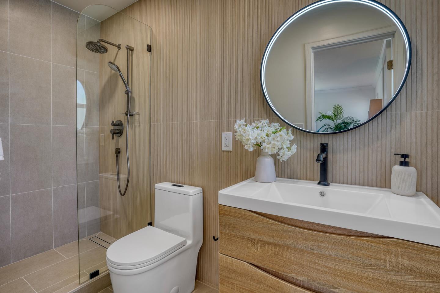 Detail Gallery Image 10 of 22 For 371 Doris Ave, San Jose,  CA 95127 - 3 Beds | 2 Baths