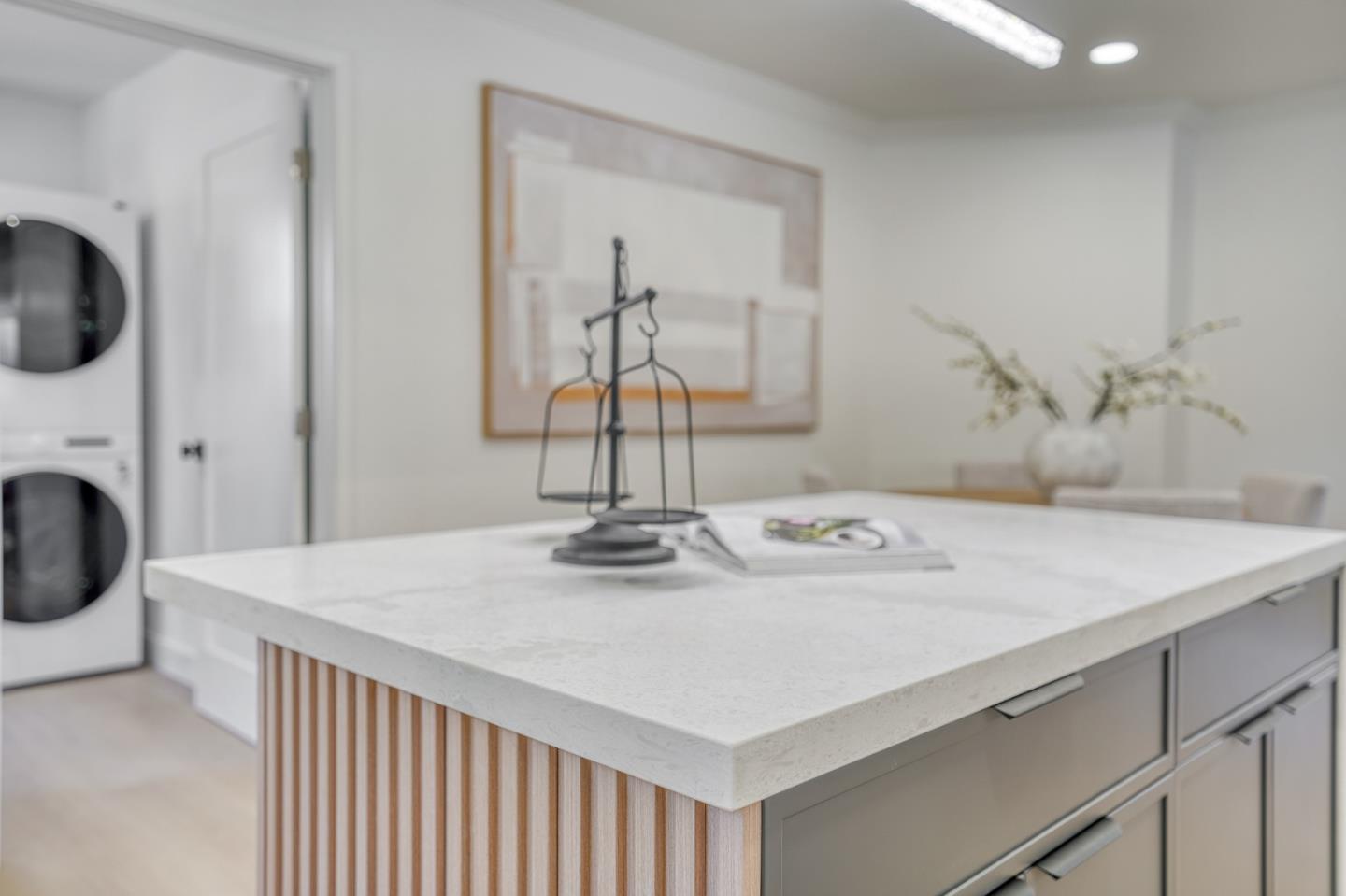 Detail Gallery Image 7 of 22 For 371 Doris Ave, San Jose,  CA 95127 - 3 Beds | 2 Baths