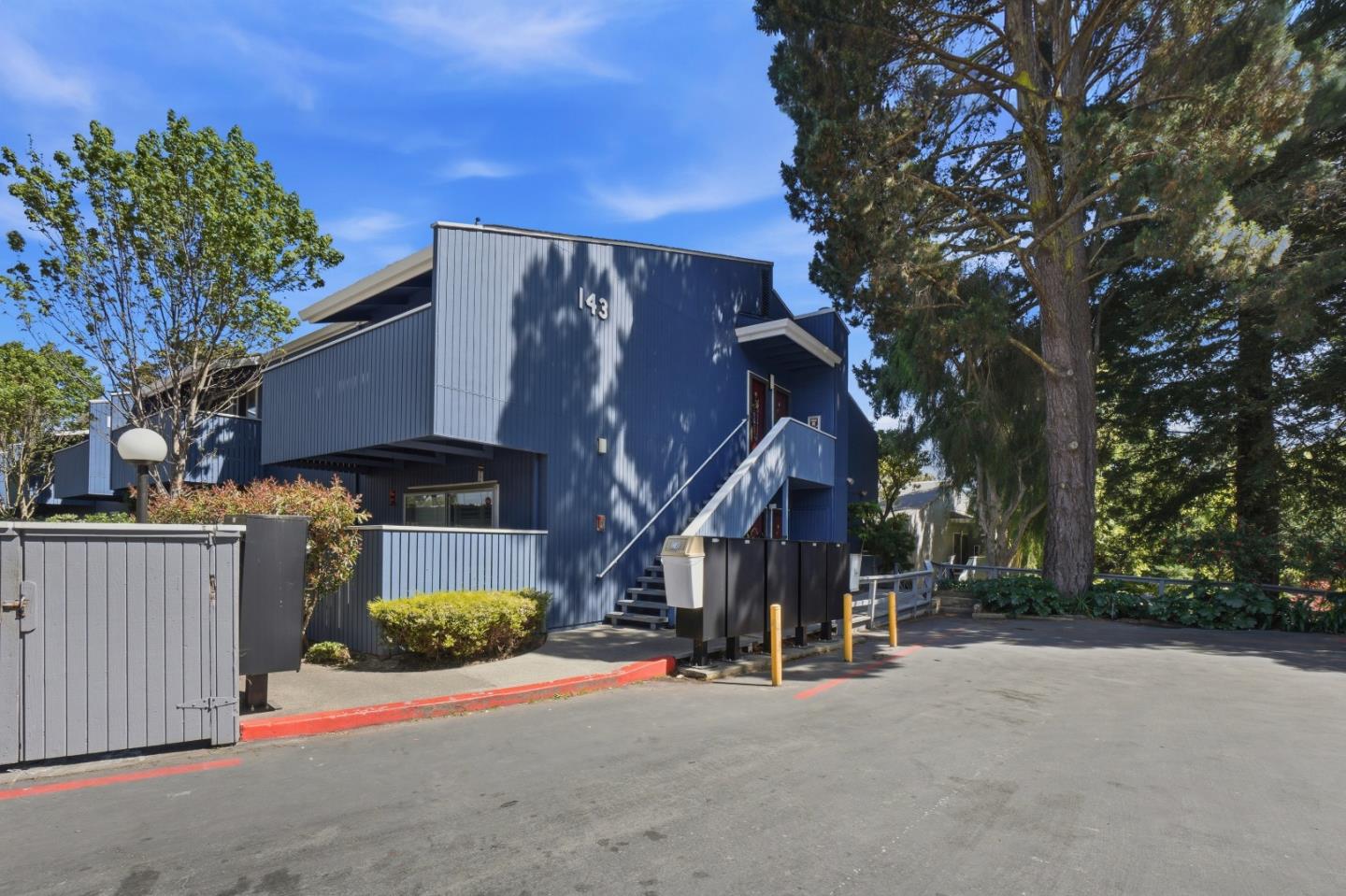 Detail Gallery Image 27 of 27 For 143 Piccadilly Pl #F,  San Bruno,  CA 94066 - 1 Beds | 1 Baths