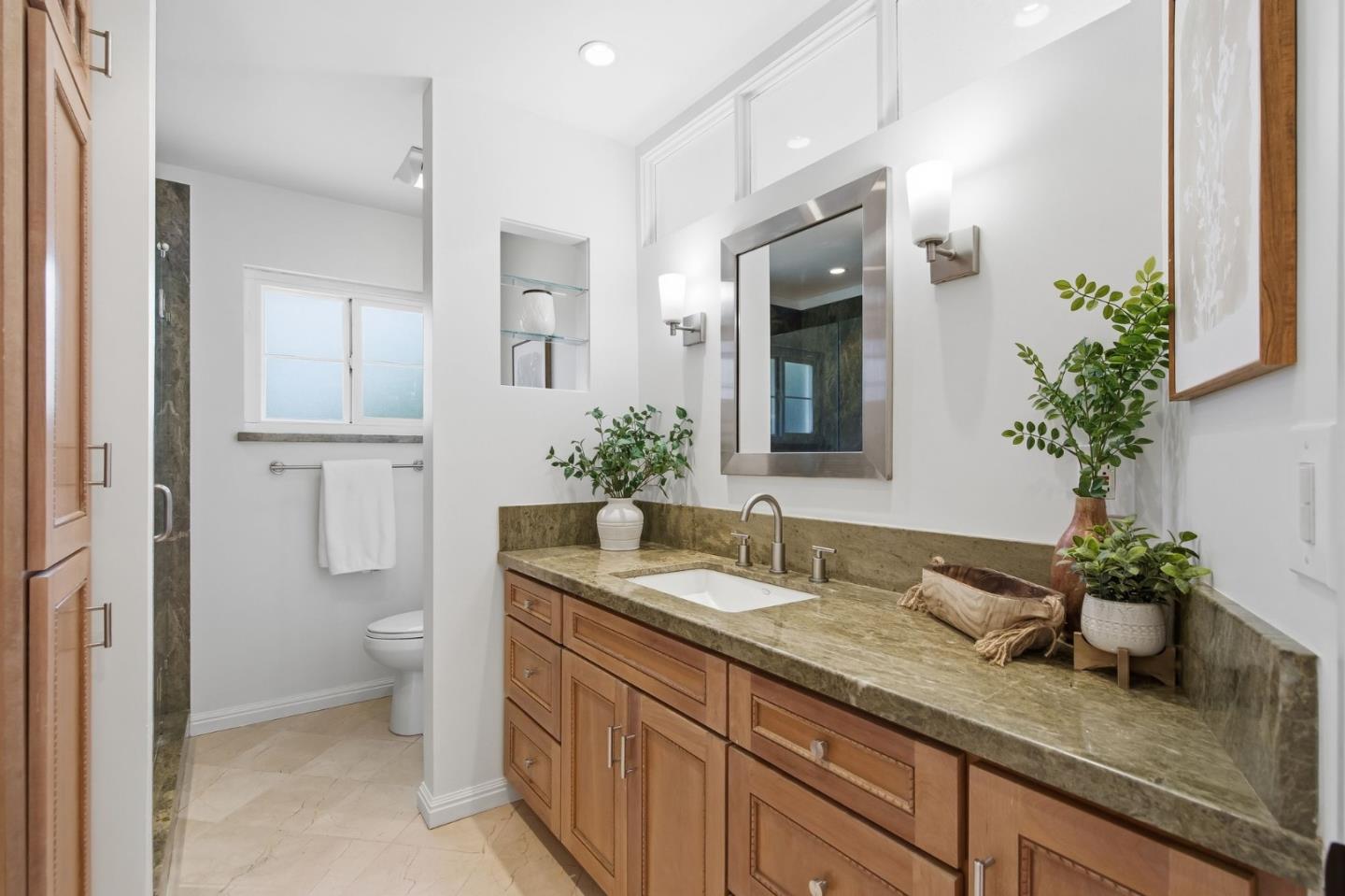 Detail Gallery Image 20 of 40 For 318 Bluefish Ct, Foster City,  CA 94404 - 4 Beds | 2 Baths