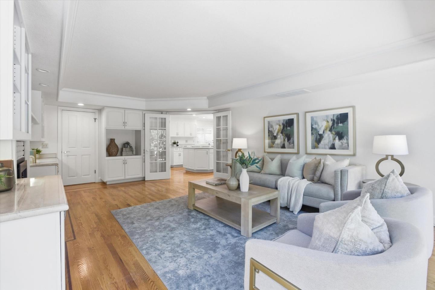 Detail Gallery Image 18 of 51 For 1037 Yorkshire Dr, Los Altos,  CA 94024 - 3 Beds | 3/1 Baths