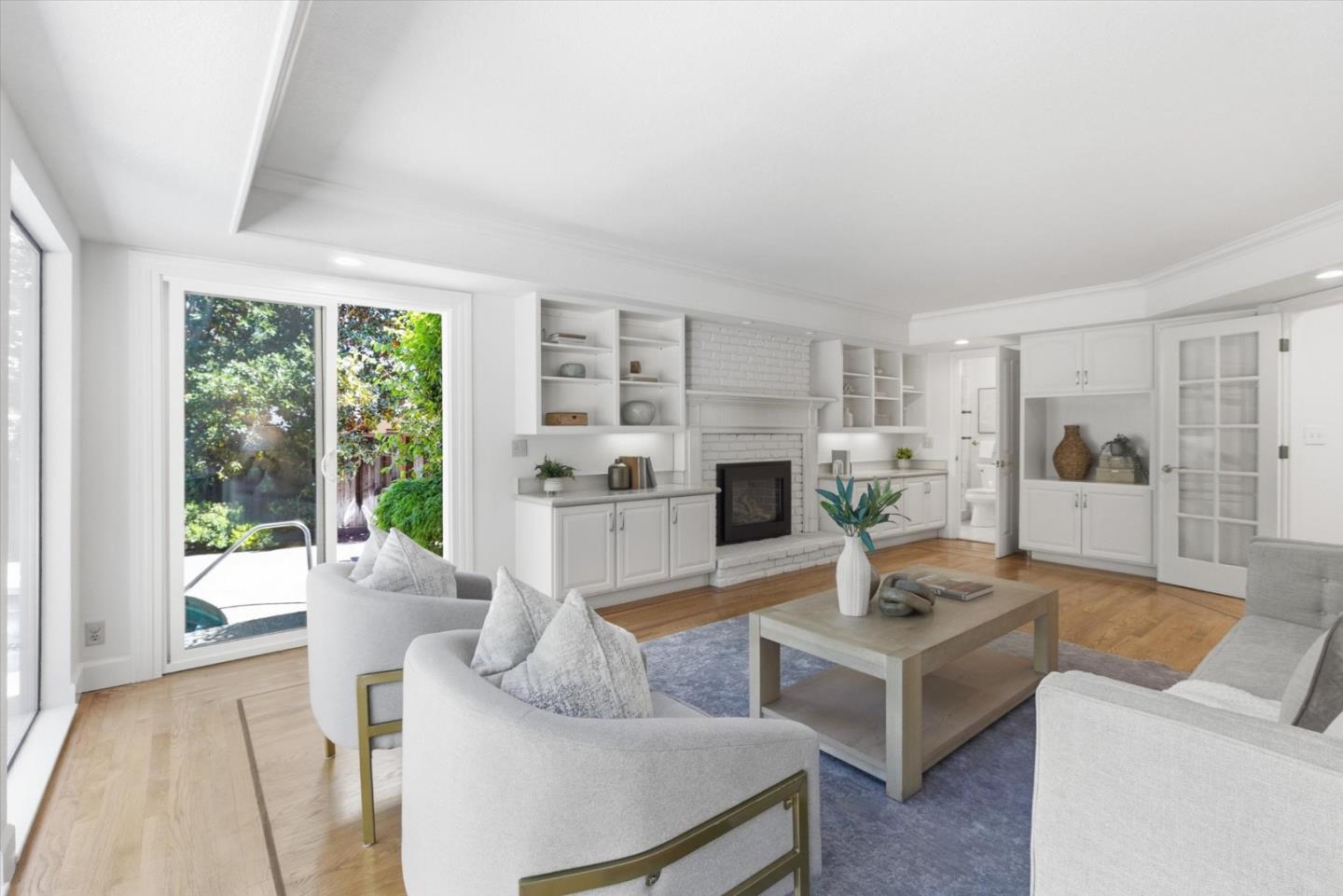 Detail Gallery Image 19 of 51 For 1037 Yorkshire Dr, Los Altos,  CA 94024 - 3 Beds | 3/1 Baths