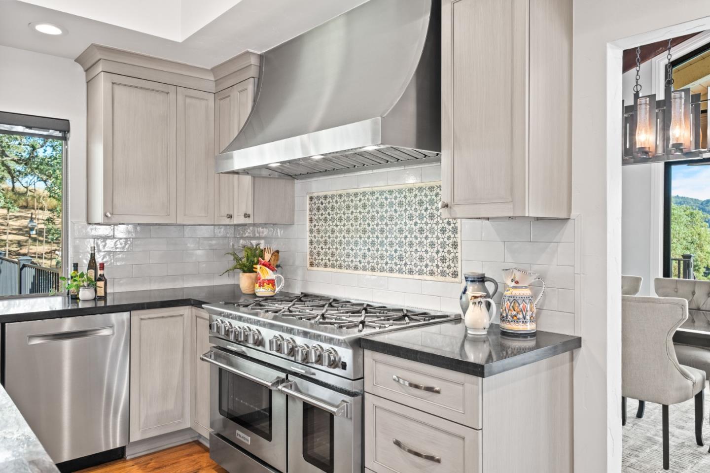 Detail Gallery Image 10 of 103 For 15208 Sycamore Dr, Morgan Hill,  CA 95037 - 4 Beds | 2/1 Baths